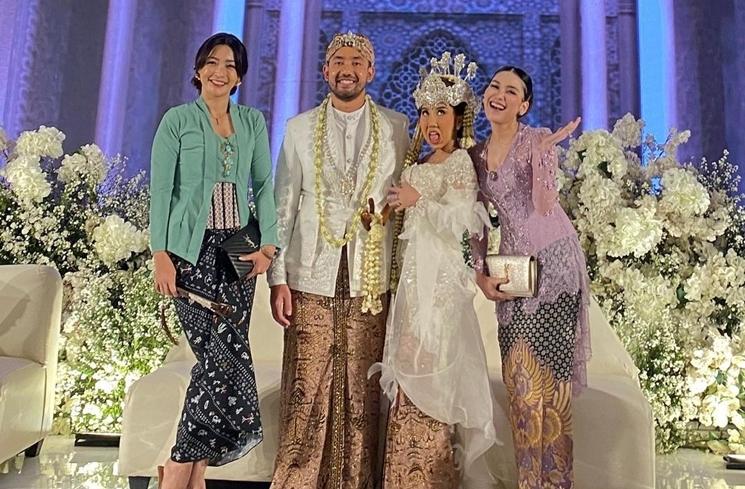 Fakta Pernikahan Kiky Saputri (Instagram/@ayutingting92)