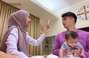 Bikin Heboh! Ria Ricis Pamer Hasil Testpack Garis Dua ke Teuku Ryan, Beneran Hamil Lagi?