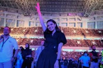 Najwa Shihab Asyik Nyanyi dan Joget-joget di Konser Dewa 19: Anak Ulama Kok Gitu?