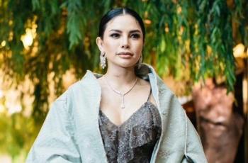 Sebut Dirinya Miskin, Nikita Mirzani Pamer Beli Mobil Baru: 100 Juta Ternyata Buat DP?