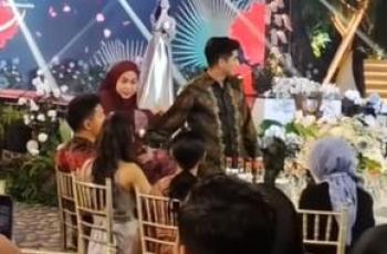 Video yang Diyakini Momen Pertemuan Ria Ricis dan Bunga Zainal Viral, Netizen Minta Oki Setiana Dewi Ajari Adiknya