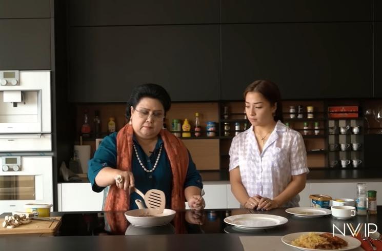 Momen Nikita Willy masak bareng mertua (YouTube/Nikita Willy Official)