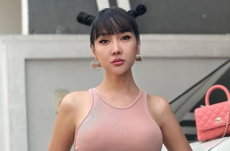 Artis Kecanduan Oplas (instagram/@lucintaluna_manjalita)