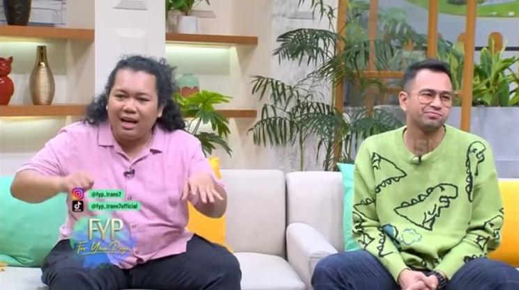 Artis Beberkan Kebaikan Raffi Ahmad. (YouTube/Trans7 Official)