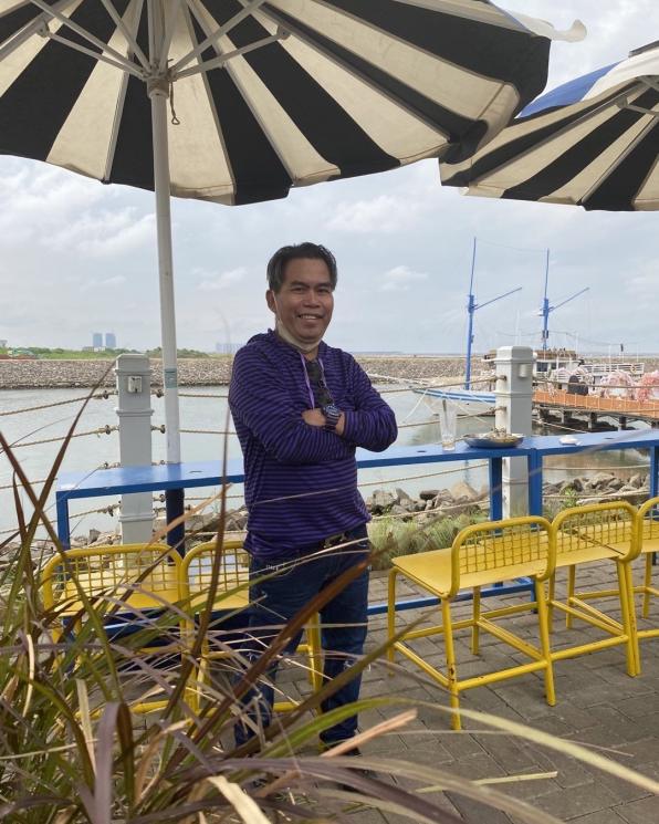 Artis Beberkan Kebaikan Raffi Ahmad. (Instagram/bopakcastello_new)