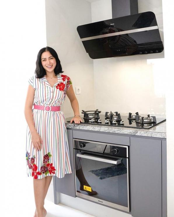 Artis Beberkan Kebaikan Raffi Ahmad. (Instagram/inijedar)