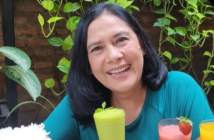 Artis dipuji awet muda meski sudah jadi nenek (Instagram/@lydiakandou_)