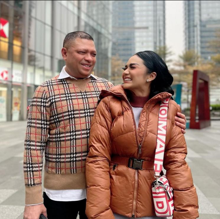 Potret Liburan Krisdayanti dan Raul Lemos (instagram@krisdayantilemos)