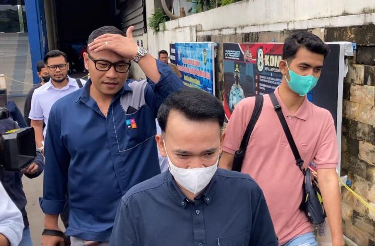 Ruben Onsu di Polda Metro Jaya. (MataMata.com/Adiyoga Priyambodo)