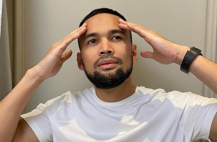 Artis Mengubah Penampilan Lebih Religius (Instagram/@teukuwisnu)