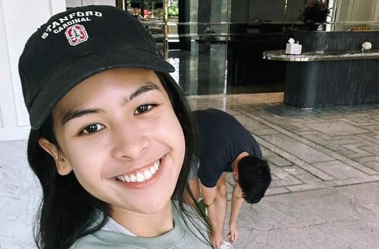 Artis Pede Pamer Wajah Tanpa Makeup. (Instagram/maudyayunda)