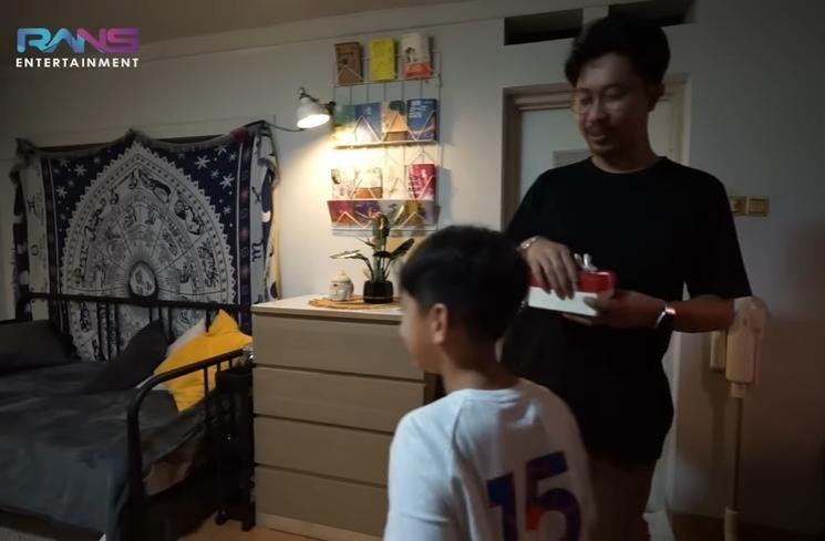 Momen Nagita Slavina grebek rumah karyawan (YouTube Rans Entertainment)