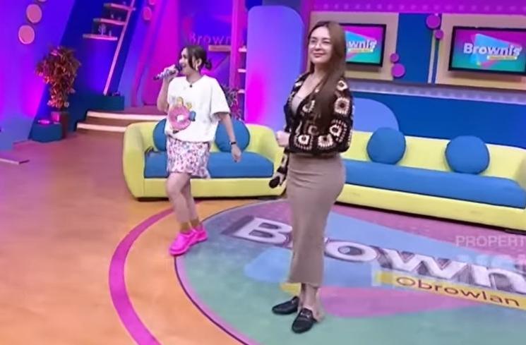 Potret Penampilan Terbaru Amanda Manopo (YouTube/TRANS TV Official)