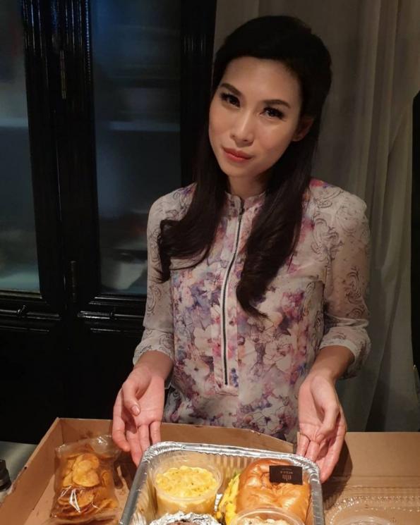 Potret Terbaru Anya Dwinov(Instagram/@anyadwinov)