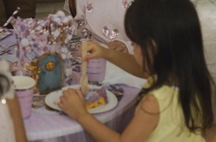 Potret Ulang Tahun Zalina (instagram/@raisa6690)