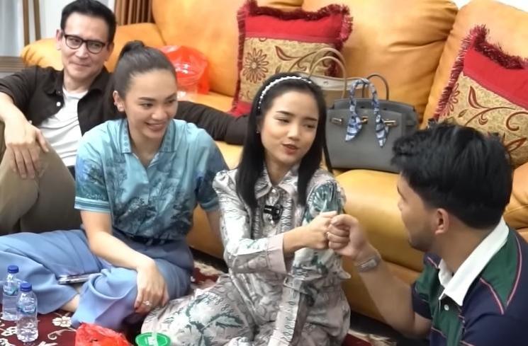 Potret Interaksi Fuji dan Thariq Halilintar usai Putus (YouTube/Fuji an)