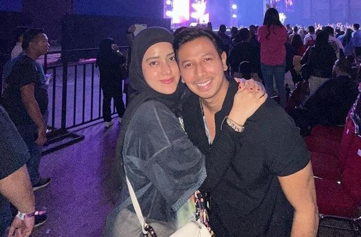 Artis kasih kado jam tangan mewah buat pasangan (Instagram/@fairuzarafiq)