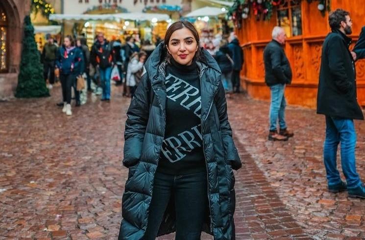 Artis traktir karyawan belanja di mall (Instagram/@ashanty_ash)