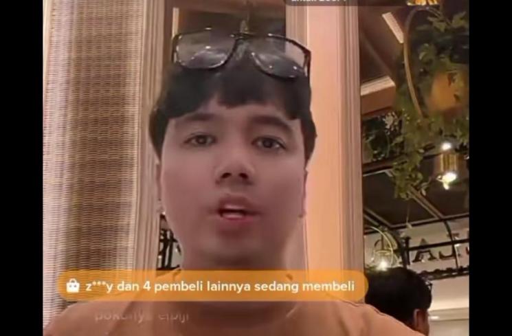 penampilan baru Frans Faisal (TikTok/@kia_3010)
