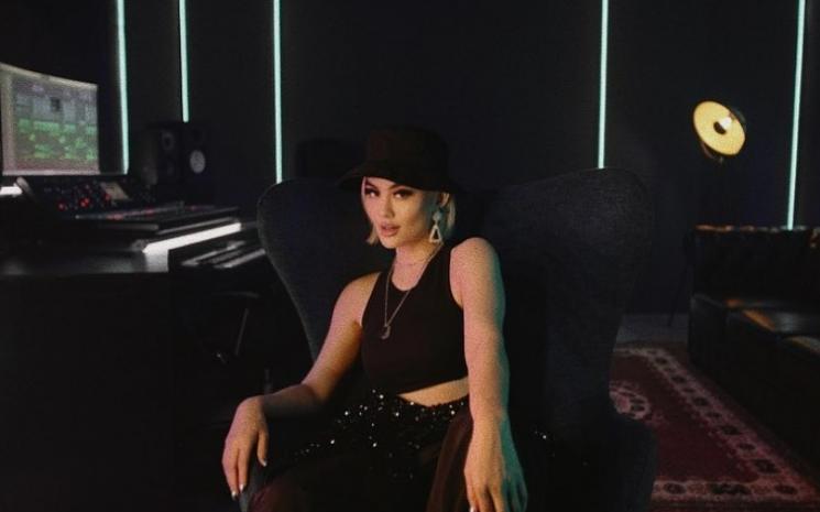 Sumber kekayaan Agnez Mo. (Instagram/@agnezmo)