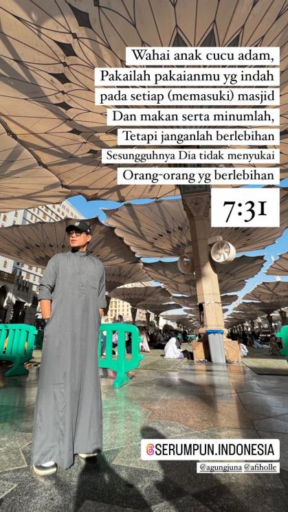 Perjalanan Umrah Rizal Armada dan Istri(Instagran/@rizalarmada)