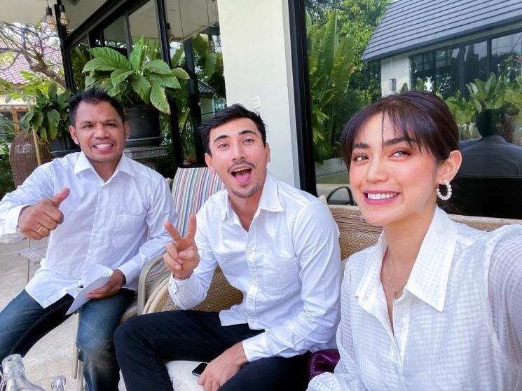 Potret Artis Saat di Baptis(Instagram/@inijedar) 