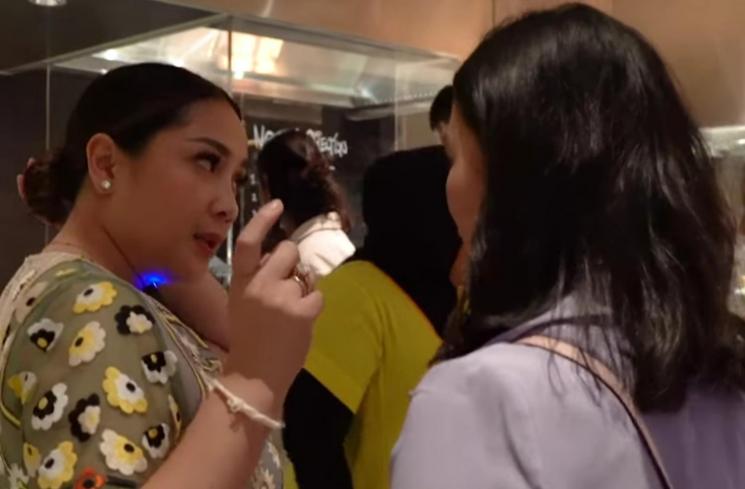 Momen Raffi dan Nagita Dinner Bareng Karyawan. (YouTube/RANS Entertainment) 
