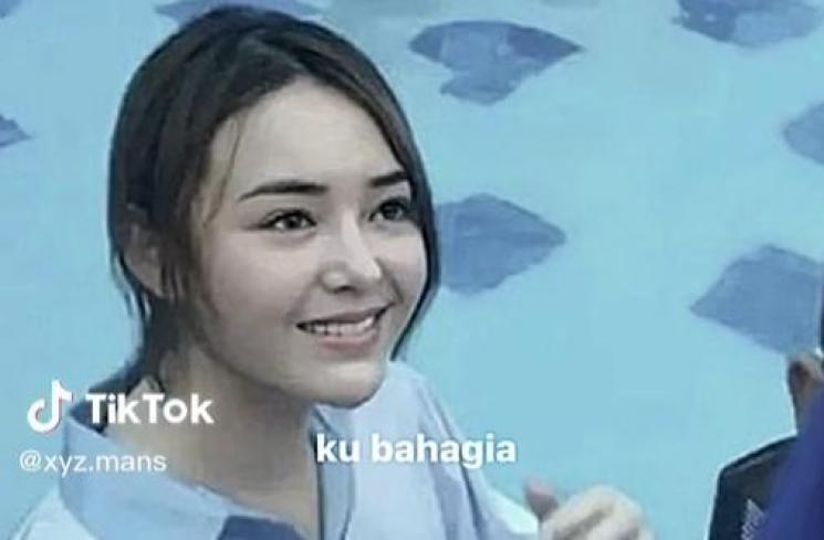 Momen Amanda Manopo Jalani Prosesi Pembaptisan (TikTok/xyz.mans)