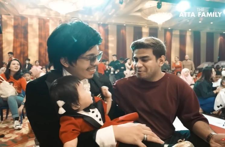 Gaya Artis dan Selebgram di Ultah Ameena (YouTube/AH)