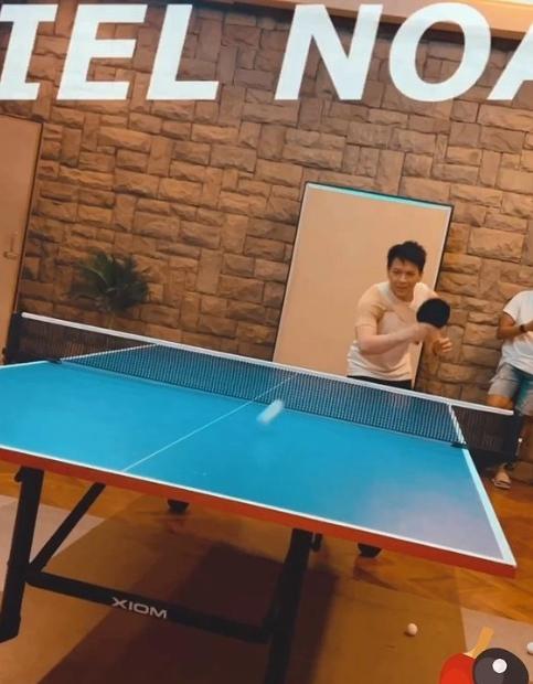 Momen Ariel NOAH dkk Latihan Pingpong. (Instagram/desta80s)