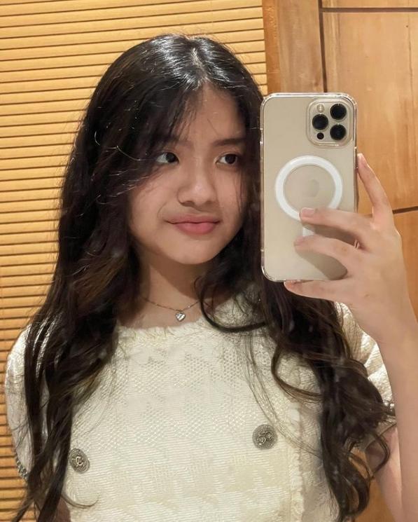 Potret Lovely Anak Angel Karamoy Terjun ke Dunia Hiburan (Instagram/lovelyrum)
