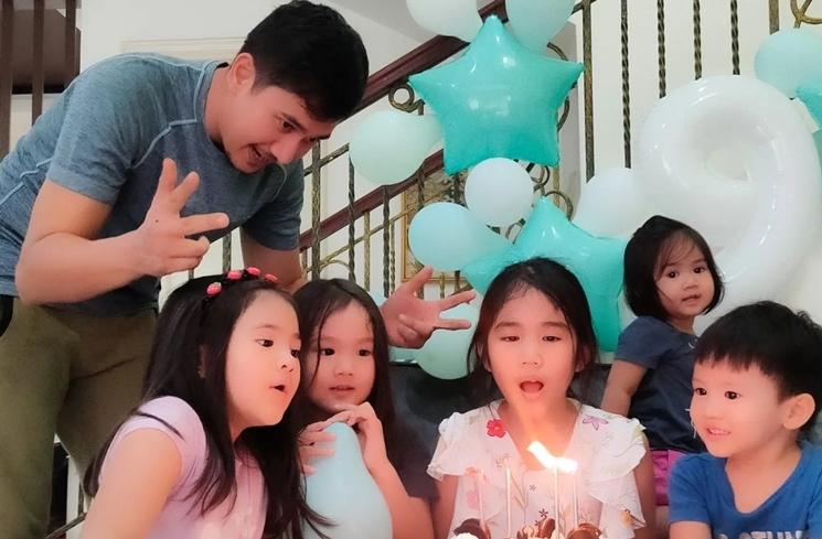 Potret Keluarga Rama Michael (instagram/@rama_michael)