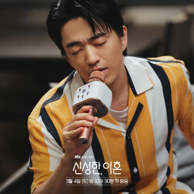 Adu Gaya Kim Sung Kyun dan Jung Moon Sung di Divorce Attorney Shin (Instagram/@jtbcdrama)