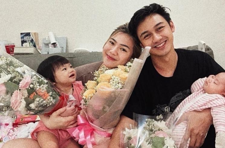 Potret Felicya Angelista Momong 2 Anak (instagram/@felicyangelista_)