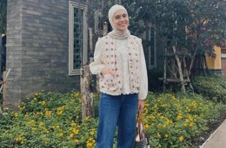 Artis Gagal Menikah Meski Sudah Pacaran Lama. (Instagram/@missnyctagina)