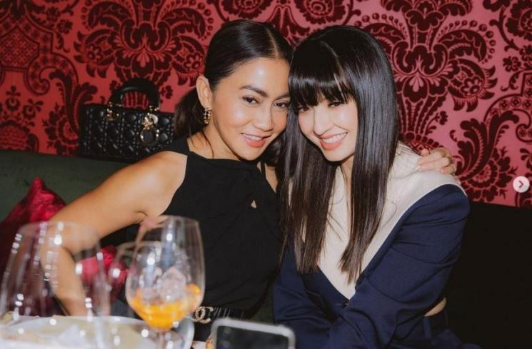 Potret ultah Raline Shah ke-38. (Instagram/ralinesyah)