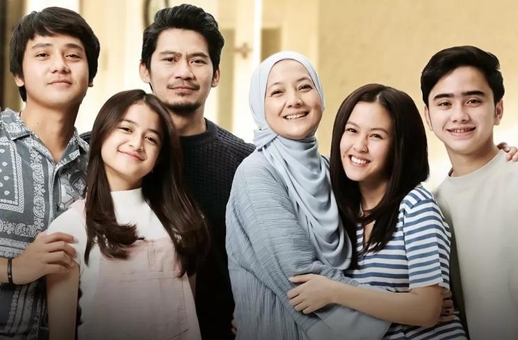 Sinopsis Series Sajadah Panjang (twitter/@vidio)