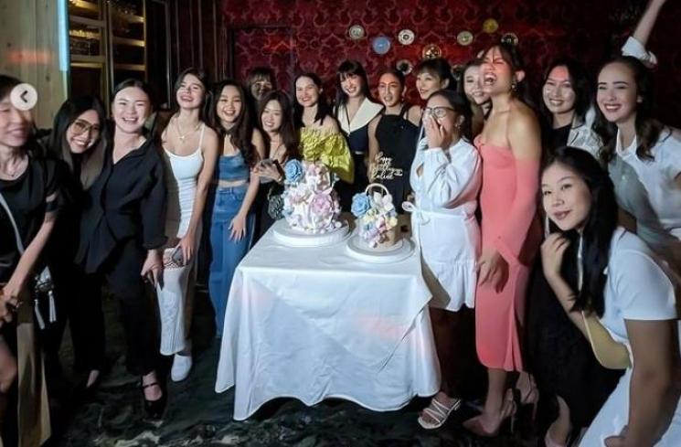 Potret ultah Raline Shah ke-38. (Instagram/ralinesyah)