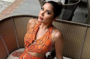 Pamer Pakai Payudara Palsu, Millen Cyrus Auto Bikin Melongo Netizen