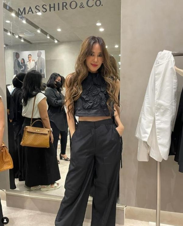 Potret Ina Thomas Istri Jeremy Thomas. (Instagram/@inathomas)