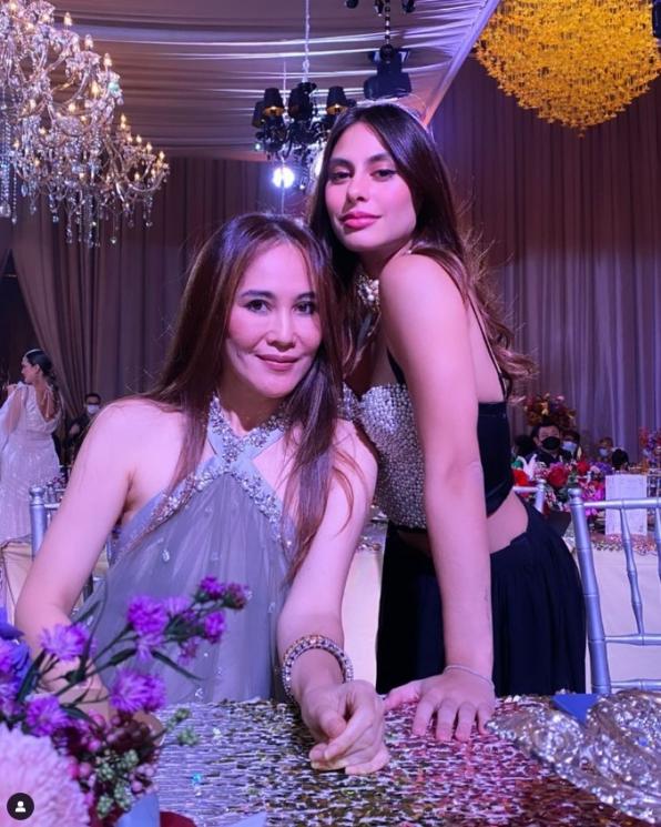 Potret Ina Thomas Istri Jeremy Thomas. (Instagram/@inathomas)