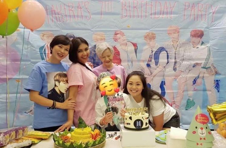 Pesta Ultah Anak Artis Bertema Kpop (Instagram/denadaindonesia) 
