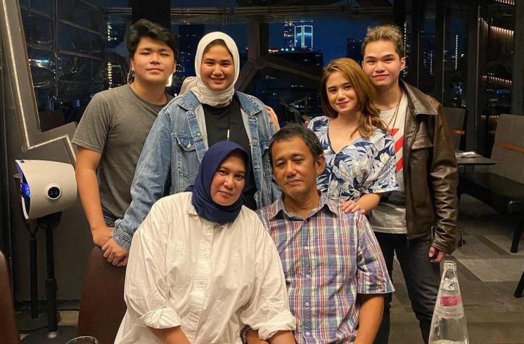 Dul Jaelani kenang kebersamaan bersama keluarga Tissa Biani. (Instagram/duljaelani)