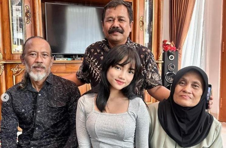 Momen Gala Sky Bertemu Ansori. (Instagram/@fuji_an)