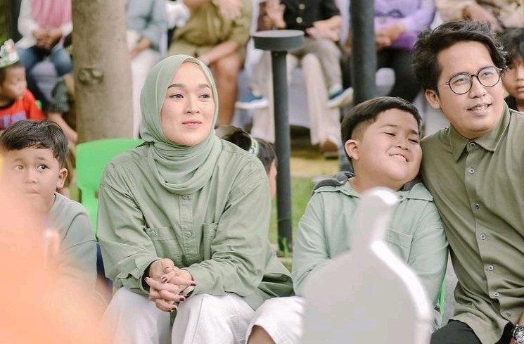 Artis Kompak Urus Anak setelah Cerai (Instagram/@ririe_fairus)