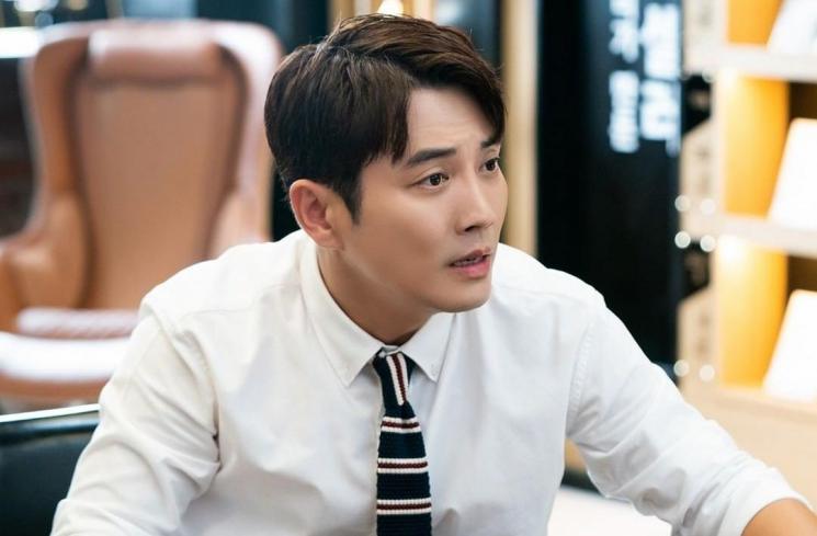 Potret Joo Sang Wook di Bo Ra! Deborah (Instagram/@channel.ena.d)