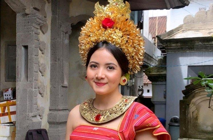 Profil Bulan Sutena (Instagram/@bulansutena)