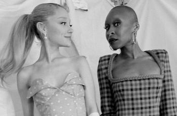 Potret Terbaru Ariana Grande Bikin Cemas, Leher dan Tulang di Dada Jadi Sorotan