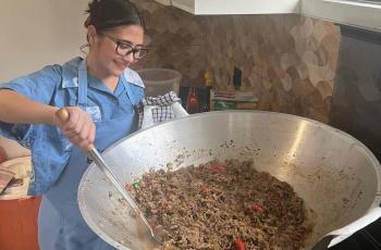 Video Prilly Latuconsina Masak Menu Lebaran Viral, Cara Nguleknya Ramai Dikomentari