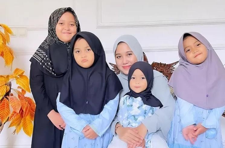 Pengakuan Lutviana Ulfah soal Pernikahan dengan Syekh Puji (instagram/ulfahpujiono)